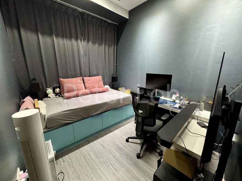 2 Bed Condo for Sale in  The Promenade @ Pelikat - Image 11
